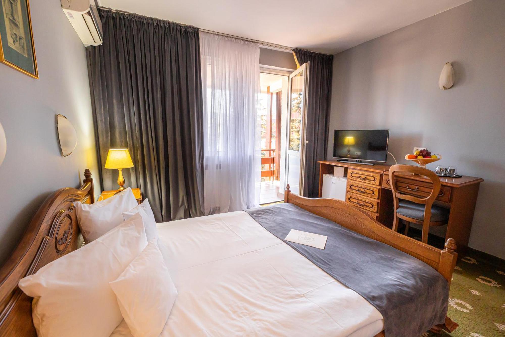 Hotel Brilliant Meses Zalău Eksteriør bilde