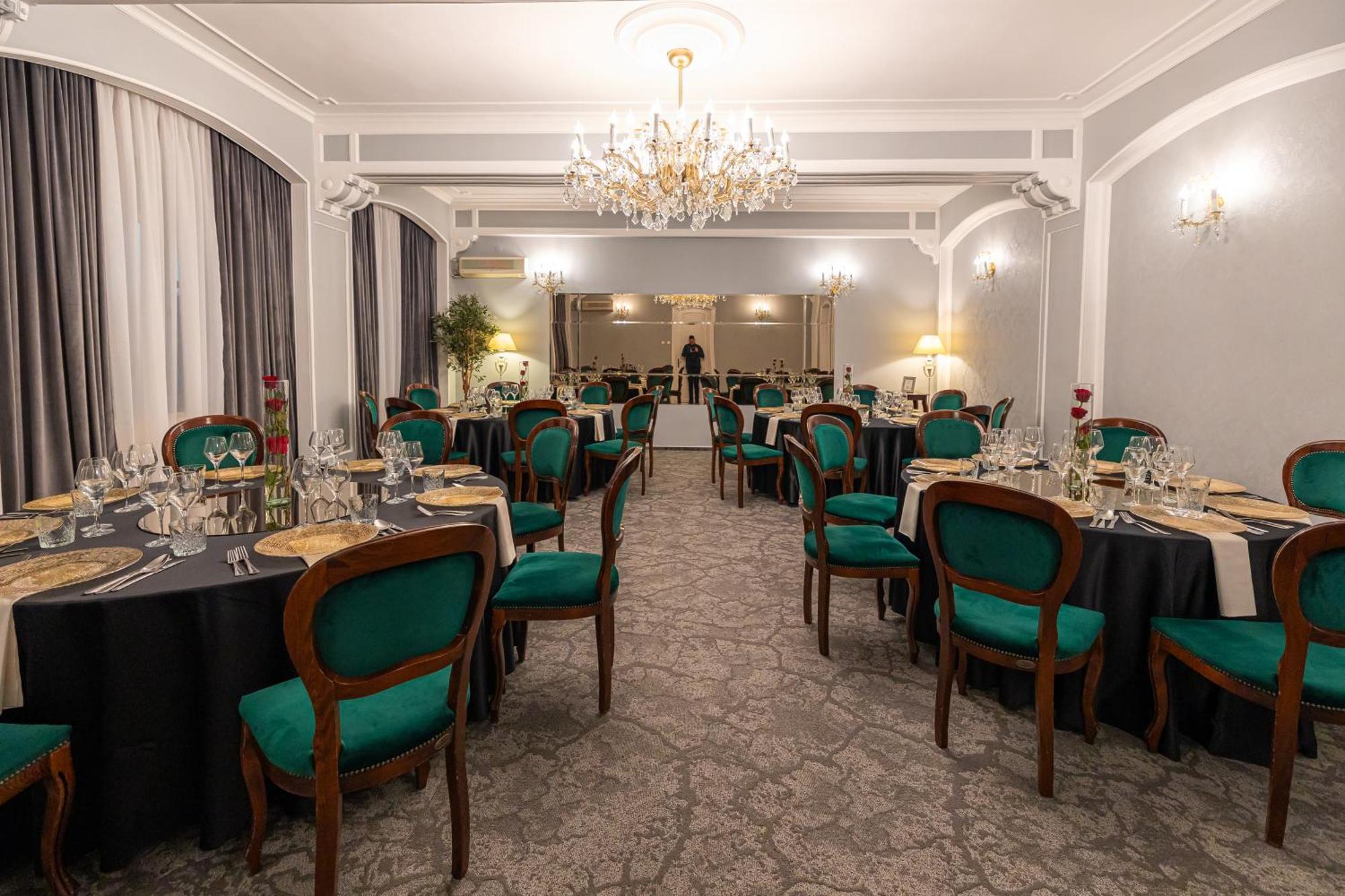 Hotel Brilliant Meses Zalău Eksteriør bilde