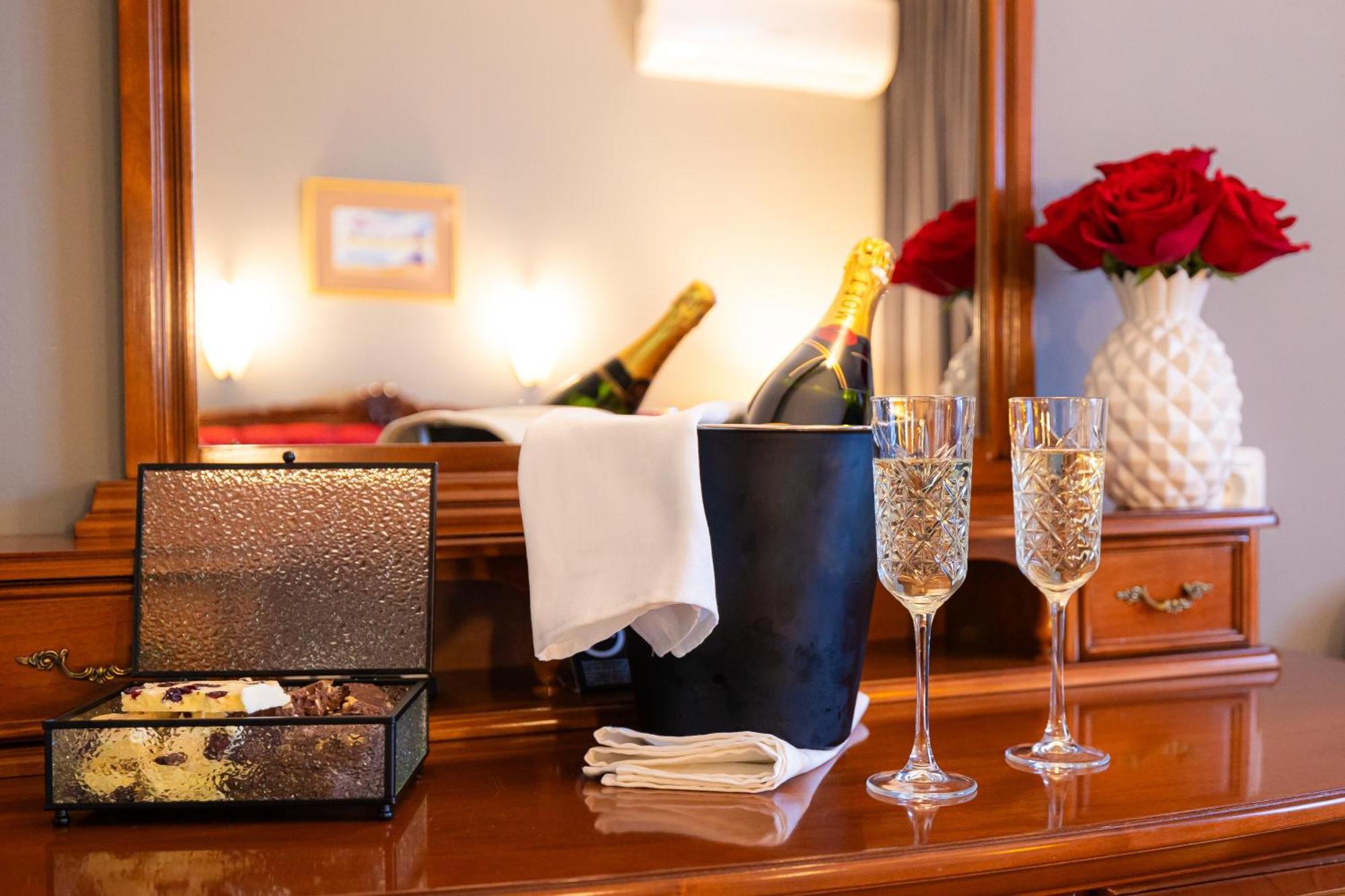 Hotel Brilliant Meses Zalău Eksteriør bilde