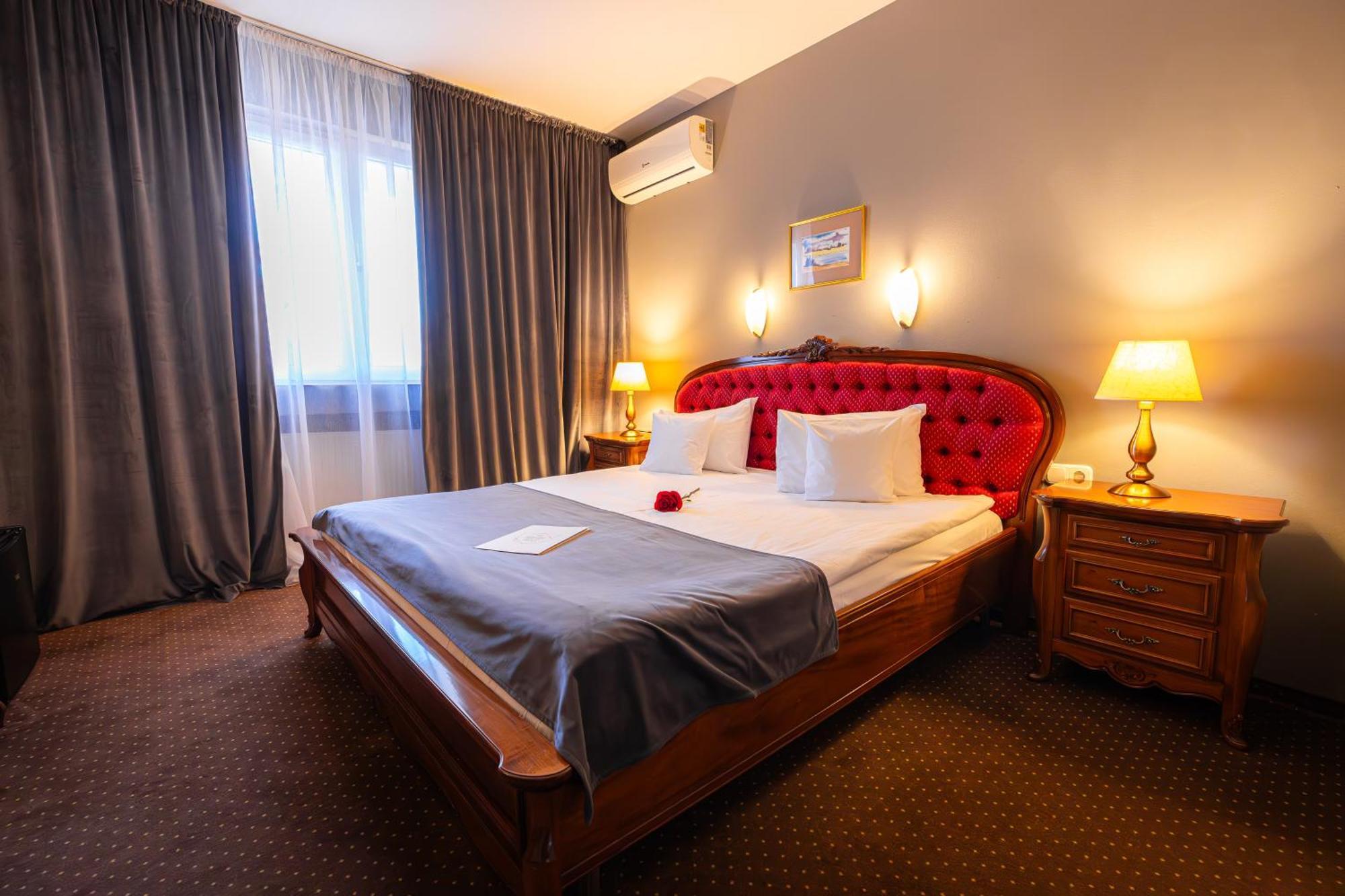 Hotel Brilliant Meses Zalău Eksteriør bilde