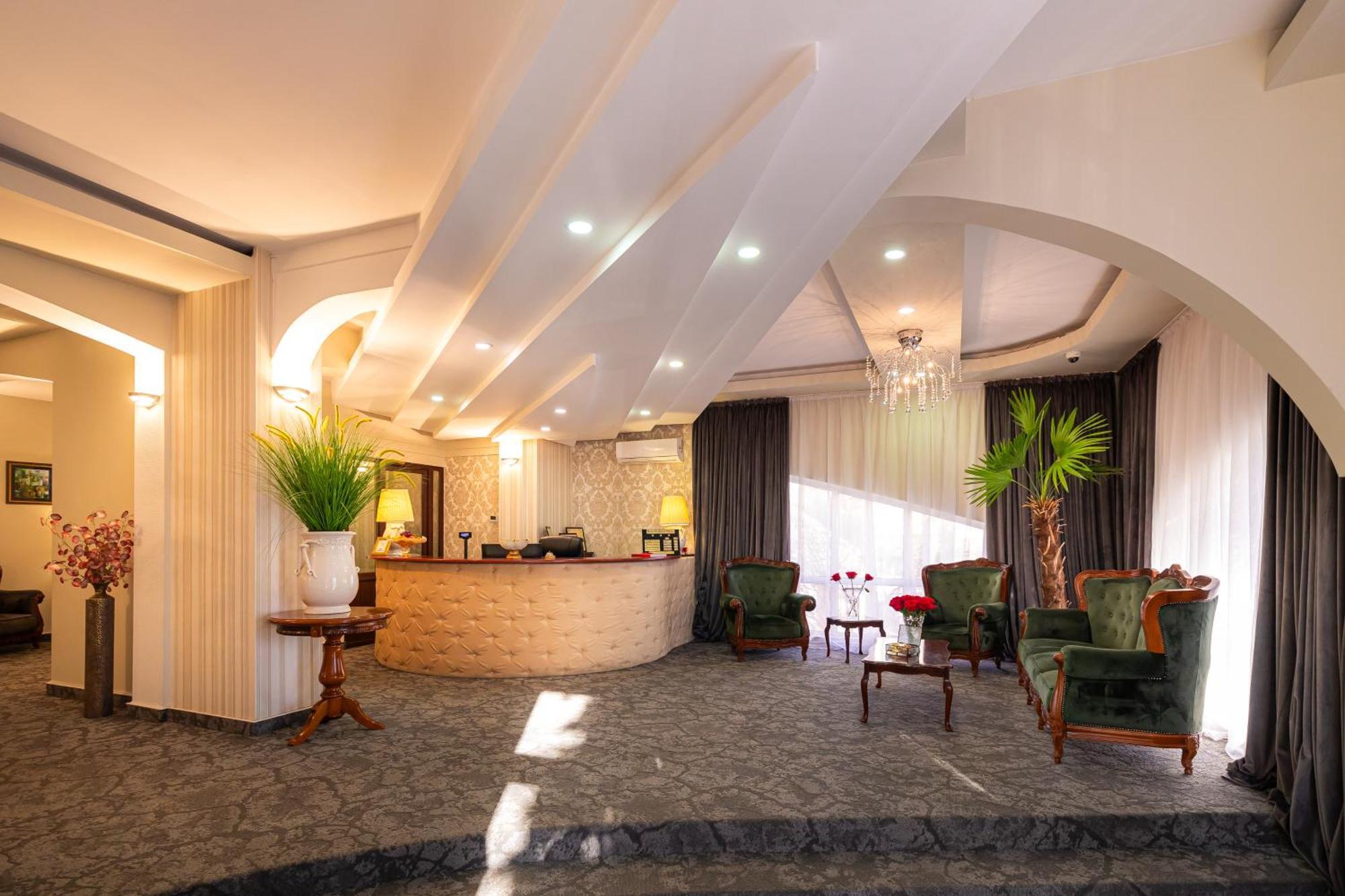 Hotel Brilliant Meses Zalău Eksteriør bilde