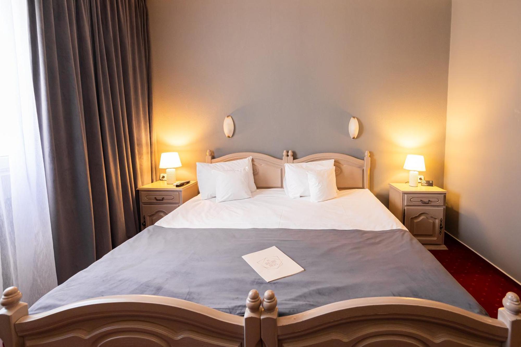 Hotel Brilliant Meses Zalău Eksteriør bilde